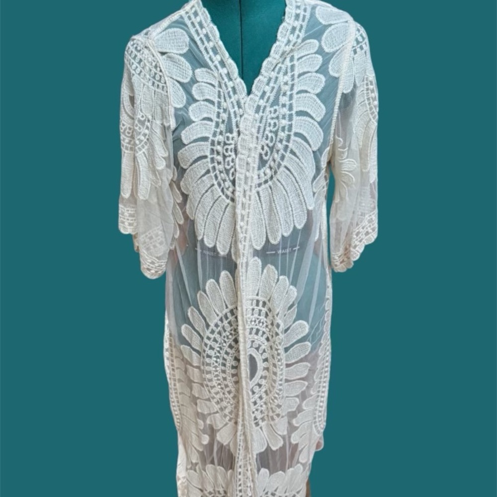 Vintage style lace kimono robe, Size L